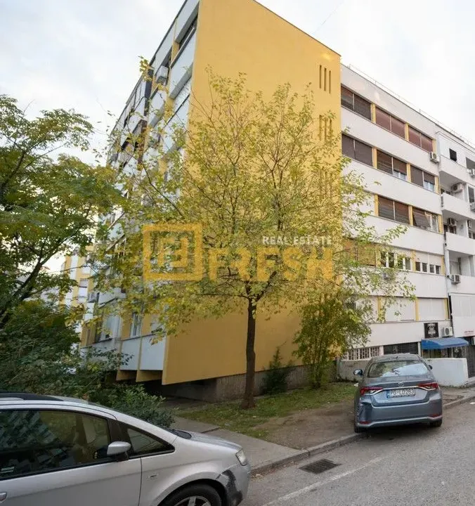 Prodaja, poslovni prostor, 14m², Gintaš, Podgorica