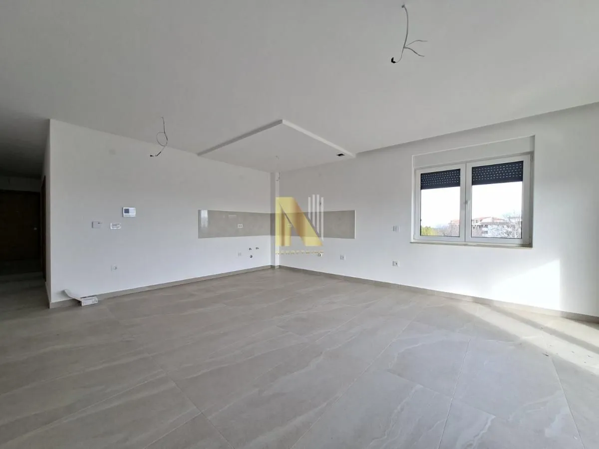 Prodaja, četvorosoban stan, 93m², Tatarsko brdo, Petrovaradin