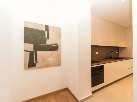 Izdavanje, dvosoban stan, 74m², City Kvart, Podgorica - image 4