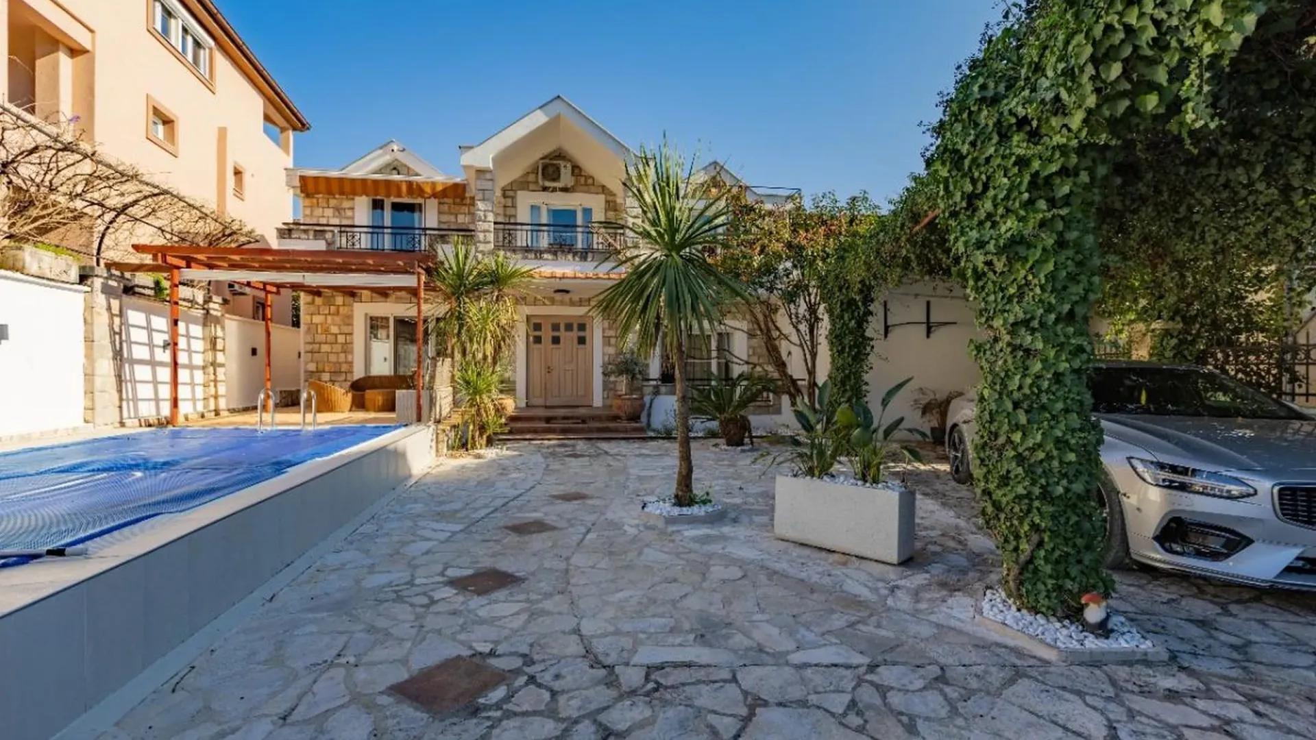 Prodaja, kuća, 234m², Tivat, Crna Gora