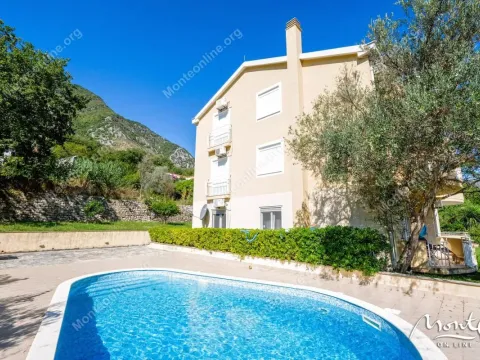 Prodaja, dvosoban stan, 83m², Prčanj, Kotor - image 29