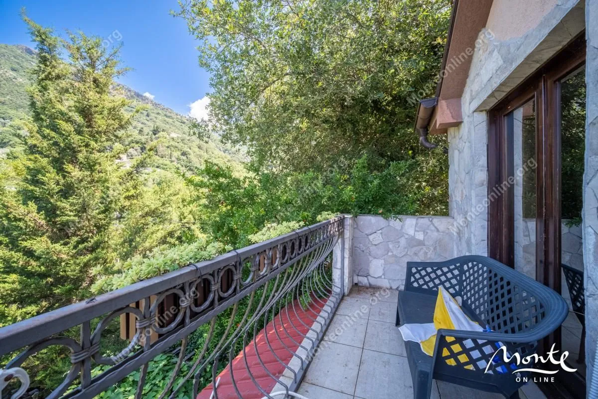 Prodaja, kuća, 130m², Tivat, Crna Gora