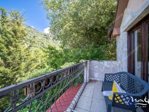 Prodaja, kuća, 130m², Tivat, Crna Gora - image 40