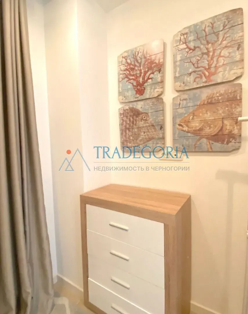 Prodaja, trosoban stan, 200m², Reževići, Budva