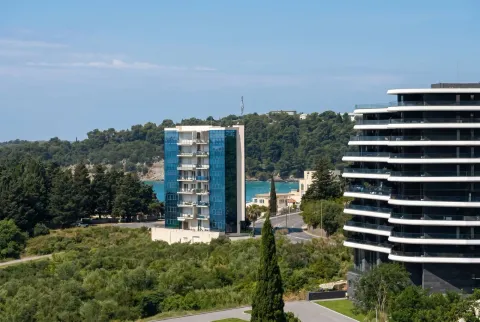 Sale, one bedroom apartment, 27m², Bečići, Budva - image 12