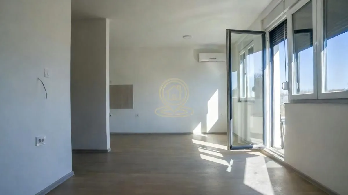 Prodaja, četvorosoban stan, 78m², Sremska Kamenica, Petrovaradin