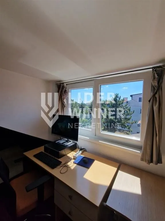 Prodaja, četvorosoban stan, 80m², Savski Venac, Beograd