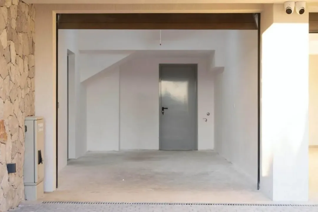 Sale, three bedroom apartment, 190m², Tivat, Crna Gora
