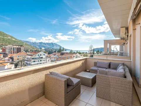 Sale, three bedroom apartment, 170m², Centar, Budva - image 22