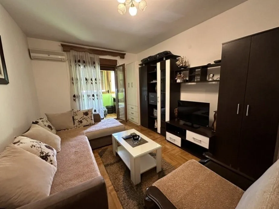 Izdavanje, garsonjera, 35m², Tuški Put, Podgorica