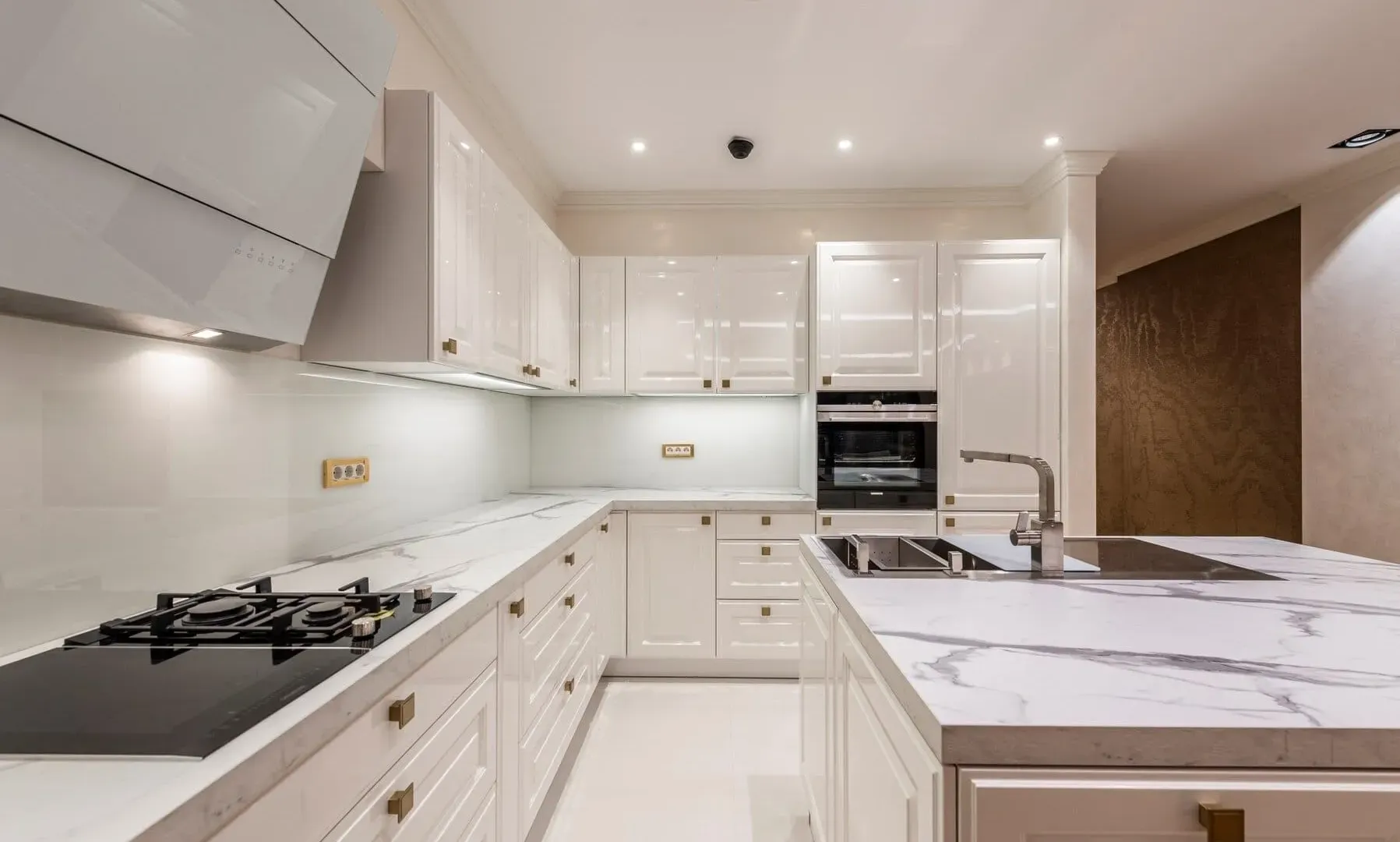 Sale, one bedroom apartment, 115m², Centar, Budva