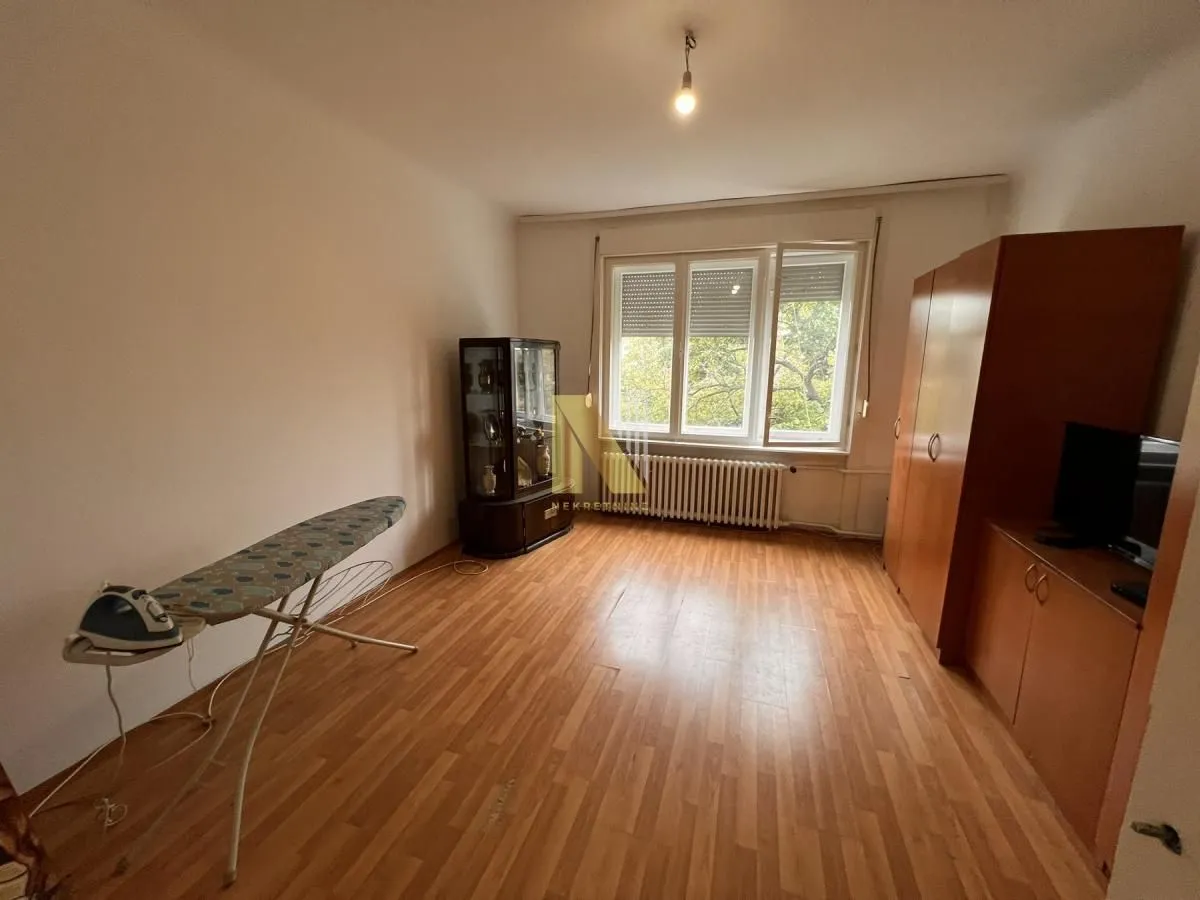 Izdavanje, trosoban stan, 61m², Stari grad, Novi Sad