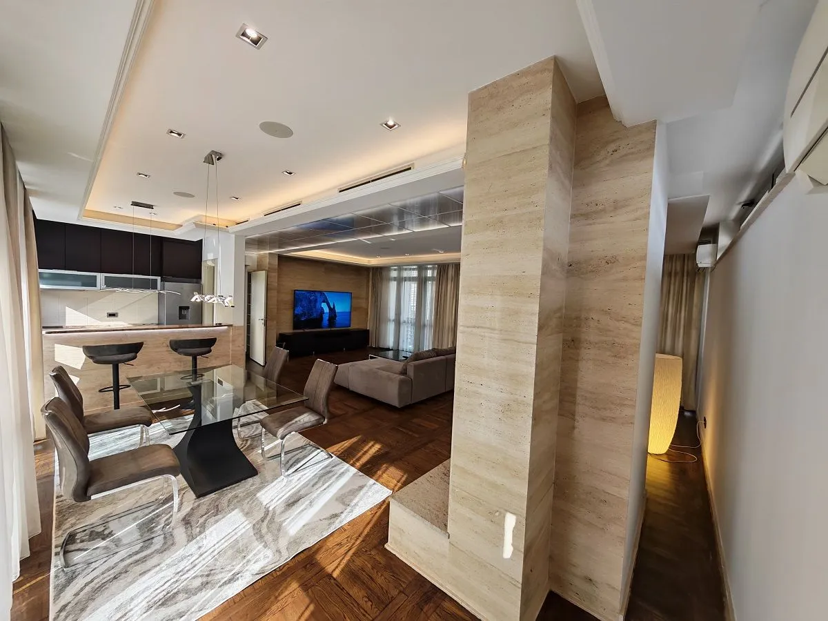 Izdavanje, trosoban stan, 148m², Dedinje Sve Podlokacije, Beograd