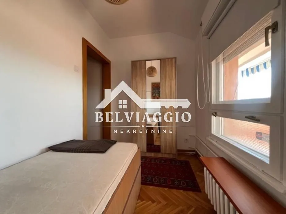 Izdavanje, dvosoban stan, 54m², Bandžovo brdo, Rožaje