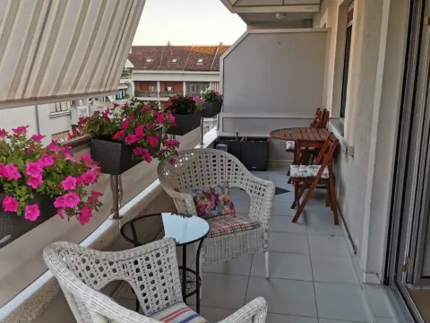 Prodaja, jednosoban stan, 57m², Tivat, Crna Gora - image 4