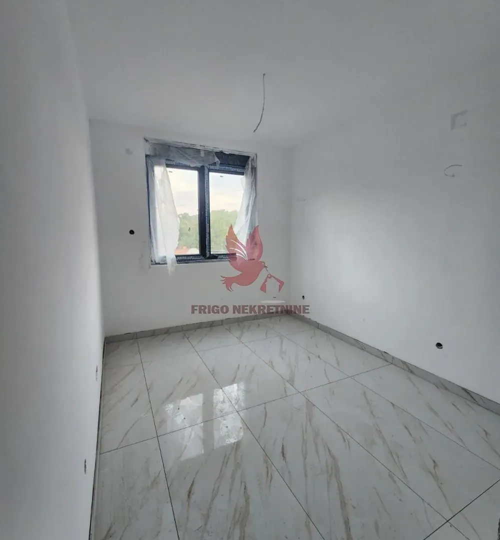 Prodaja, trosoban stan, 57m², Mladenovac, Beograd