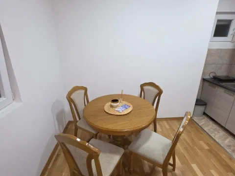 Izdavanje, jednosoban stan, 52m², Zabjelo, Podgorica - image 6