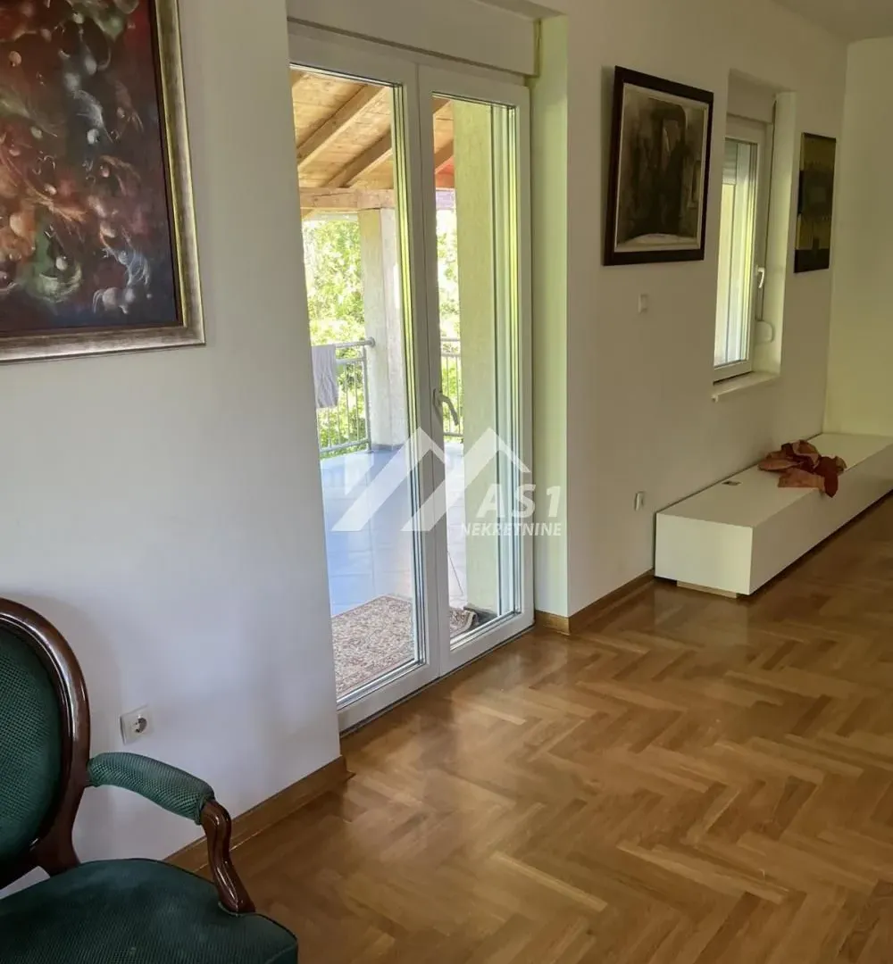 Rent, four bedroom apartment, 120m², Stari Majur, Petrovaradin