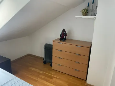 Izdavanje, dvosoban stan, 82m², Centar, Tivat - image 10