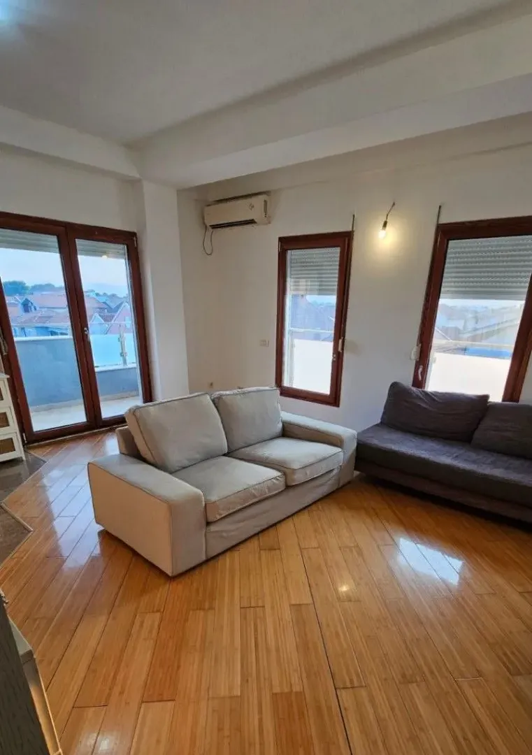 Rent, two bedroom apartment, 64m², Stari Aerodrom, Podgorica