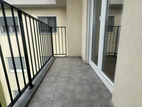 Rent, one bedroom apartment, 41m², Zabjelo, Podgorica - image 5
