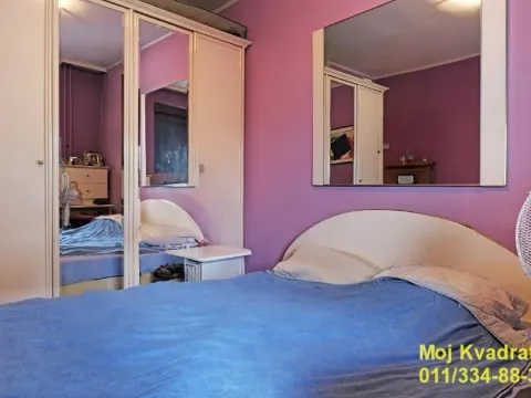 Sale, four bedroom apartment, 137m², Savski Venac, Beograd - image 9
