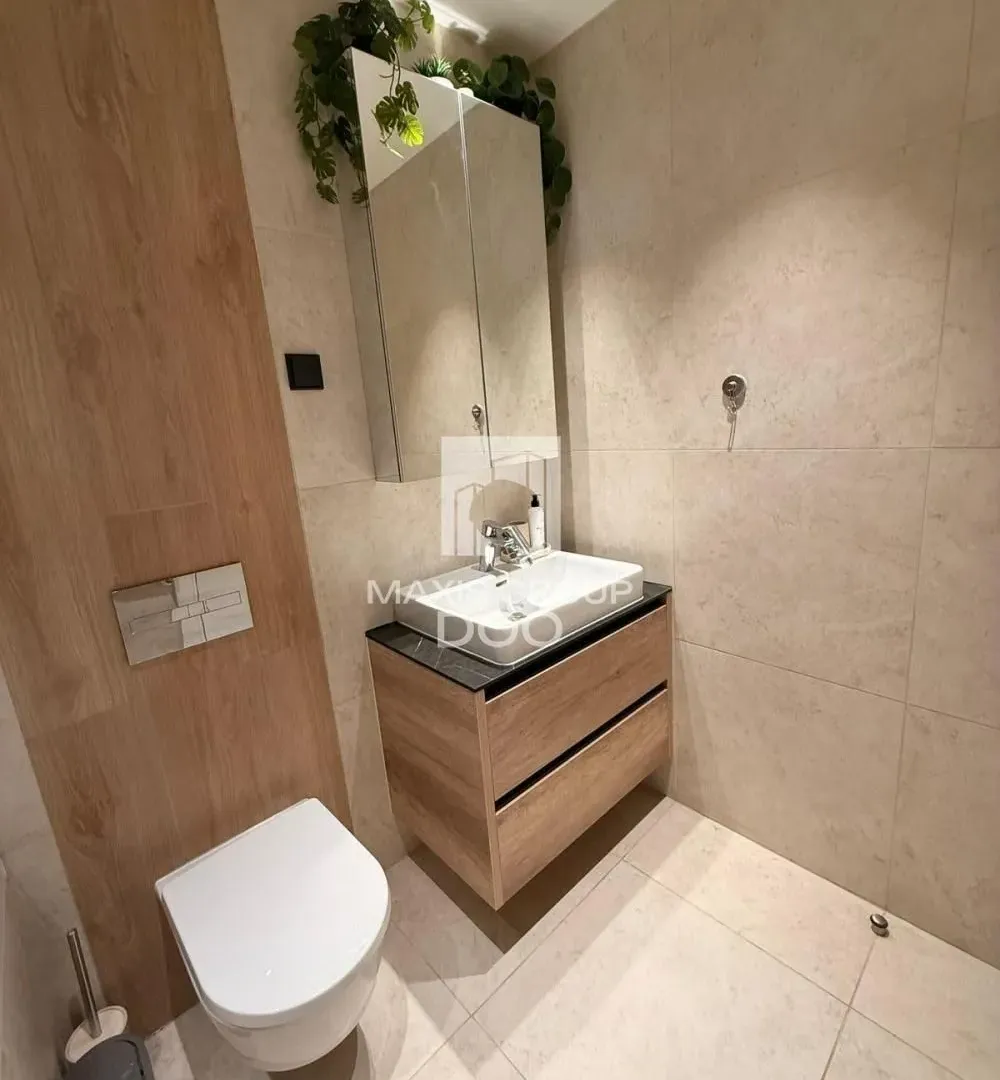Sale, three bedroom apartment, 70m², Savski Venac, Beograd