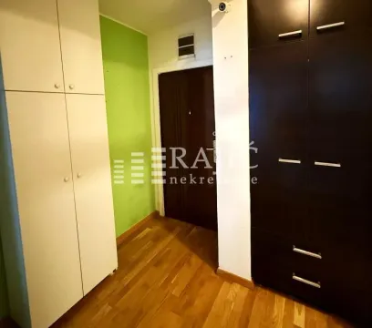 Rent, two bedroom apartment, 53m², Savski Venac, Beograd - image 9