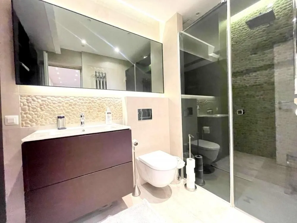 Izdavanje, stan, 270m², Vukov Spomenik, Zvezdara Sve Podlokacije