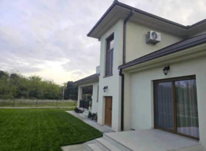 Prodaja, kuća, 212m², Tološi, Podgorica