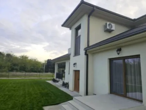 Prodaja, kuća, 212m², Tološi, Podgorica - image 4