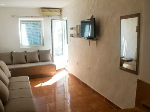 Sale, studio apartment, 26m², Sveti Stefan, Budva - image 6