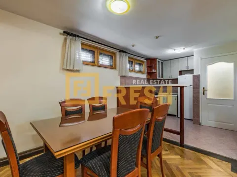 Izdavanje, kuća, 370m², Zabjelo, Podgorica - image 13