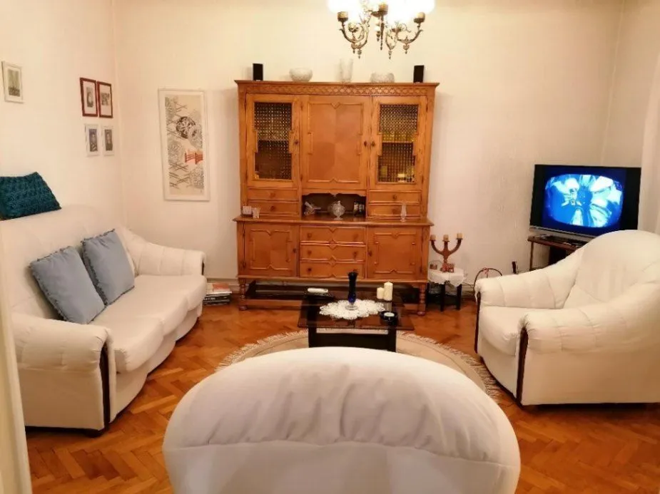 Prodaja, kuća, 270m², Zvezdarska Šuma, Zvezdara Sve Podlokacije