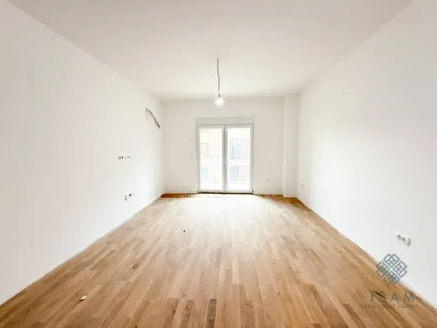 Prodaja, jednosoban stan, 57m², Momišići, Podgorica