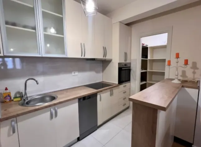 Prodaja, jednosoban stan, 53m², Central Point, Podgorica