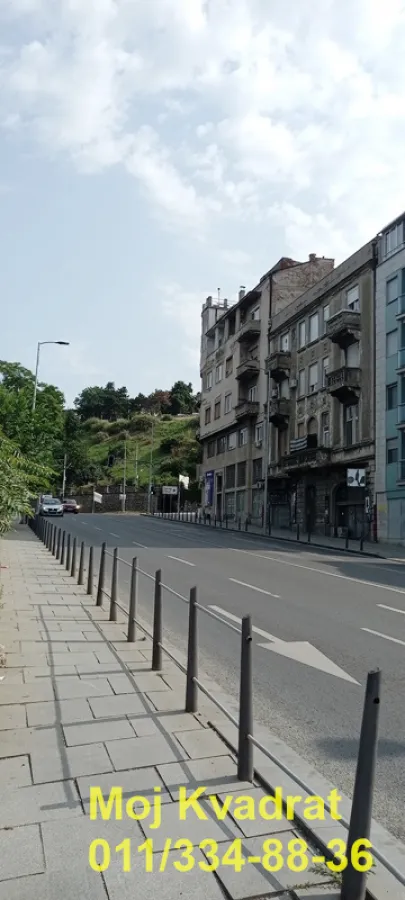 Izdavanje, poslovni prostor, 82m², Stari Grad, Beograd