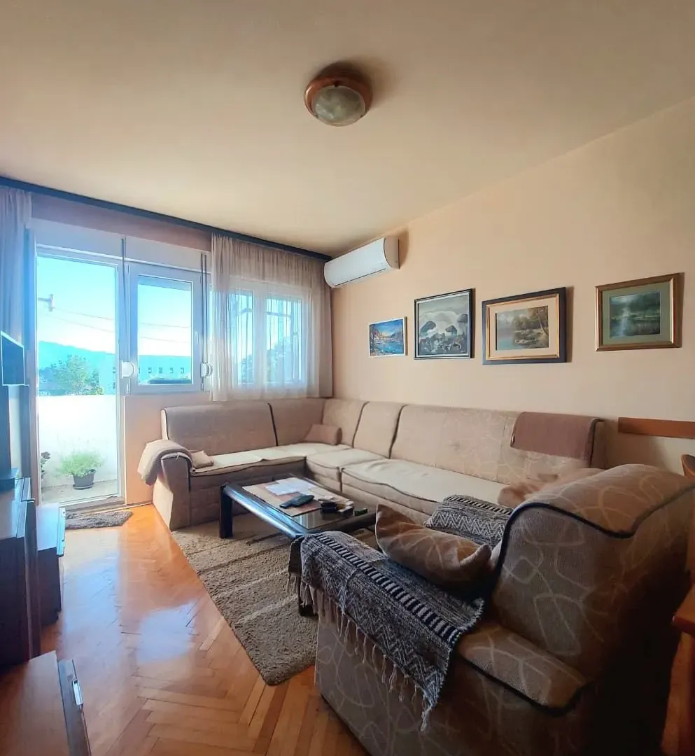 Prodaja, dvosoban stan, 67m², Centar, Nikšić