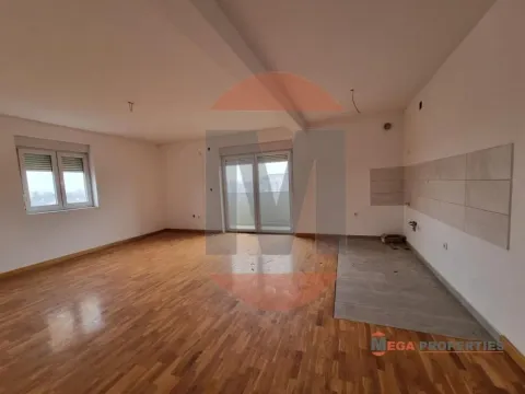 Sale, two bedroom apartment, 65m², Borča 1, Borča Sve Podlokacije - image 1