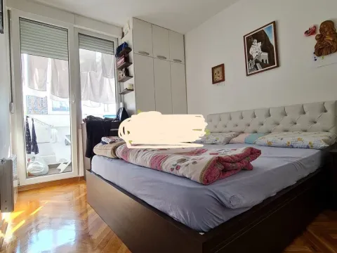 Izdavanje, dvosoban stan, 76m², Blok 6, Podgorica - image 4