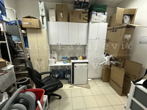 Rent, office space, 125m², Savski Venac, Beograd - image 10