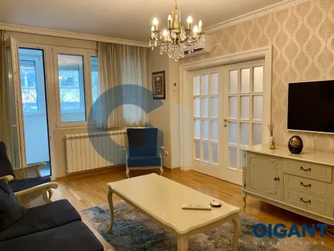 Rent, two bedroom apartment, 59m², Skadarlija, Beograd - image 3