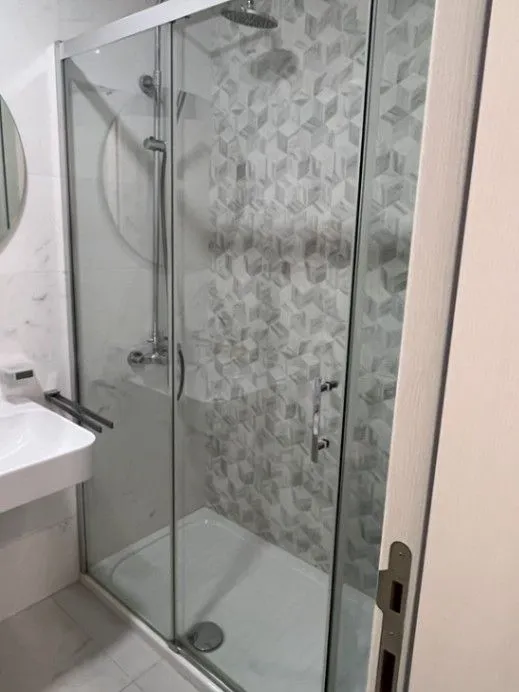 Izdavanje, jednosoban stan, 40m², Central Point, Podgorica