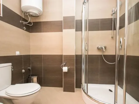 Rent, two bedroom apartment, 60m², Dobra Voda, Budva - image 4