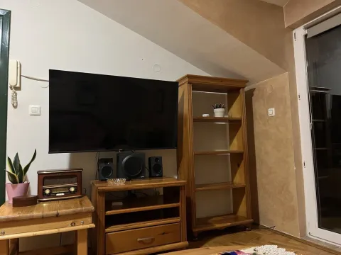 Izdavanje, dvosoban stan, 68m², Zagorič, Podgorica - image 8