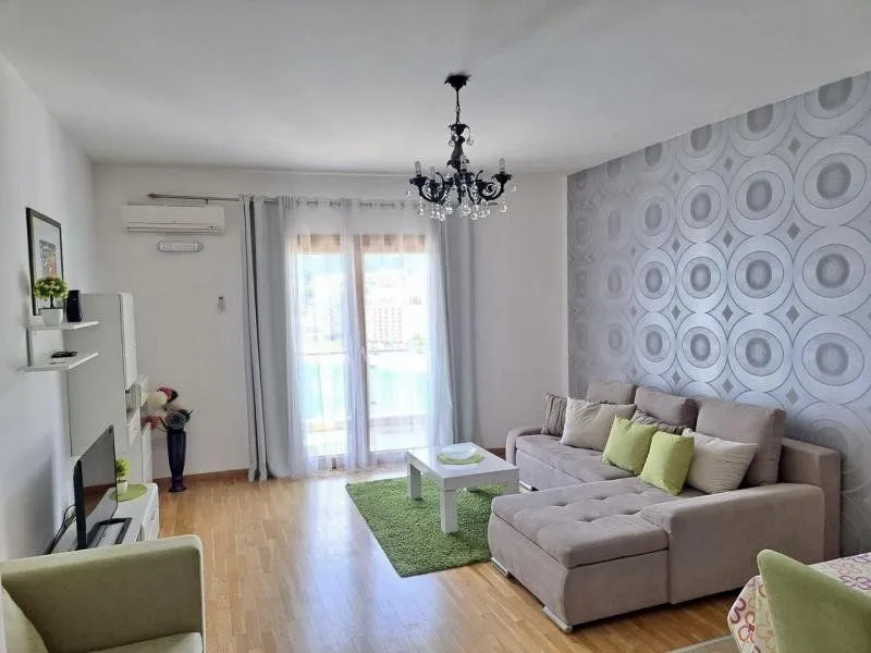 Rent, two bedroom apartment, 72m², Rafailovići, Budva