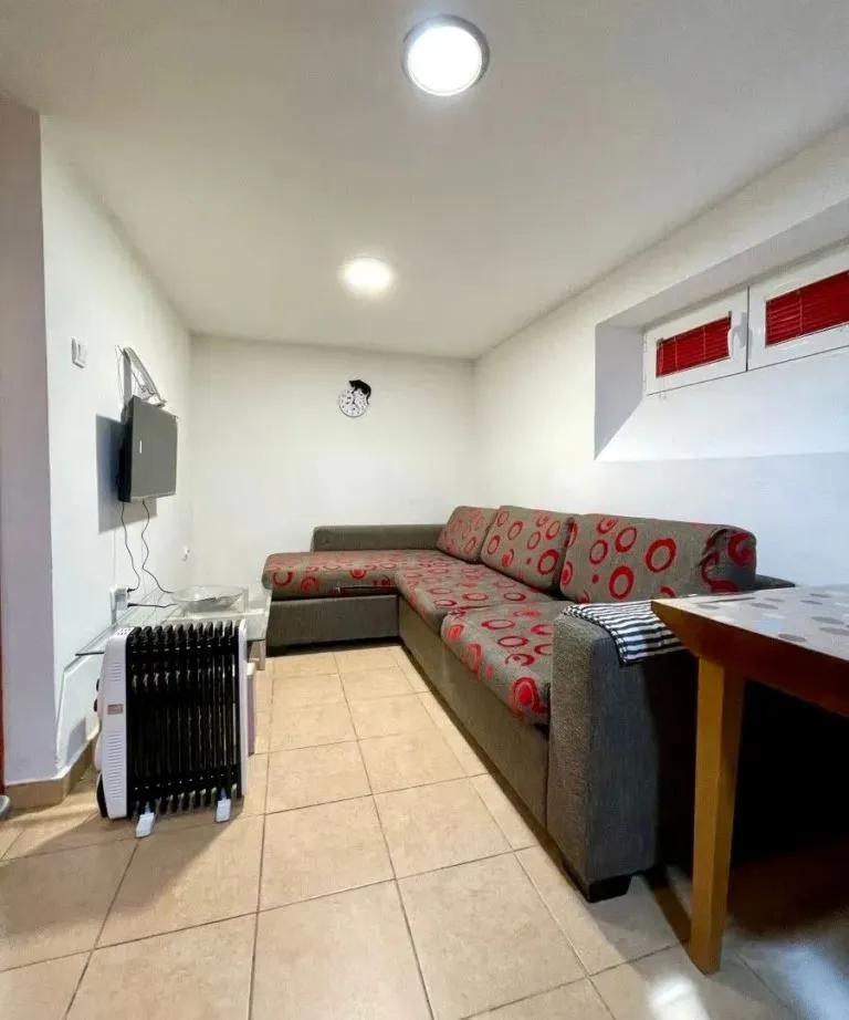 Prodaja, garsonjera, 17m², Centar, Podgorica