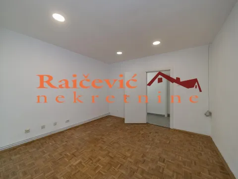 Rent, office space, 195m², Savski Venac, Beograd - image 10