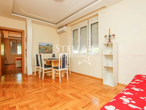 Rent, two bedroom apartment, 68m², Centar, Podgorica - image 2