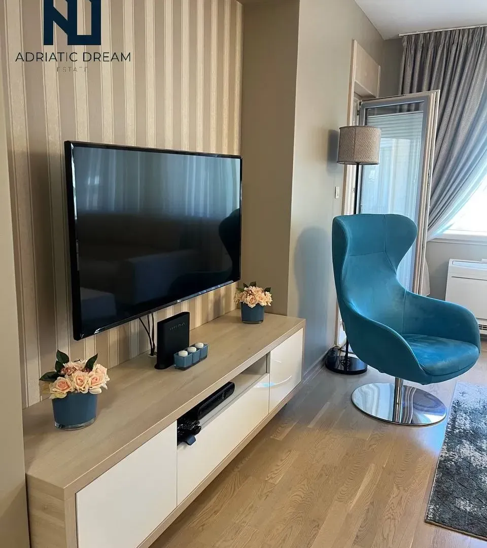 Prodaja, jednosoban stan, 47m², Centar, Budva